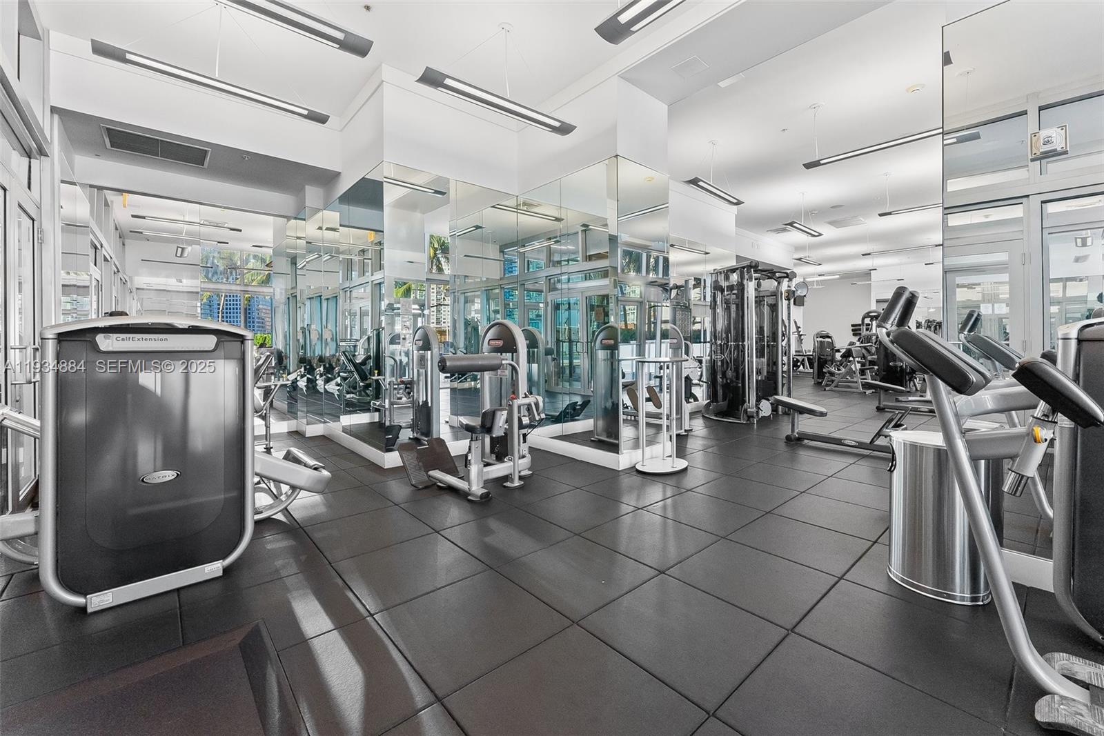 IVY CONDO - Residential