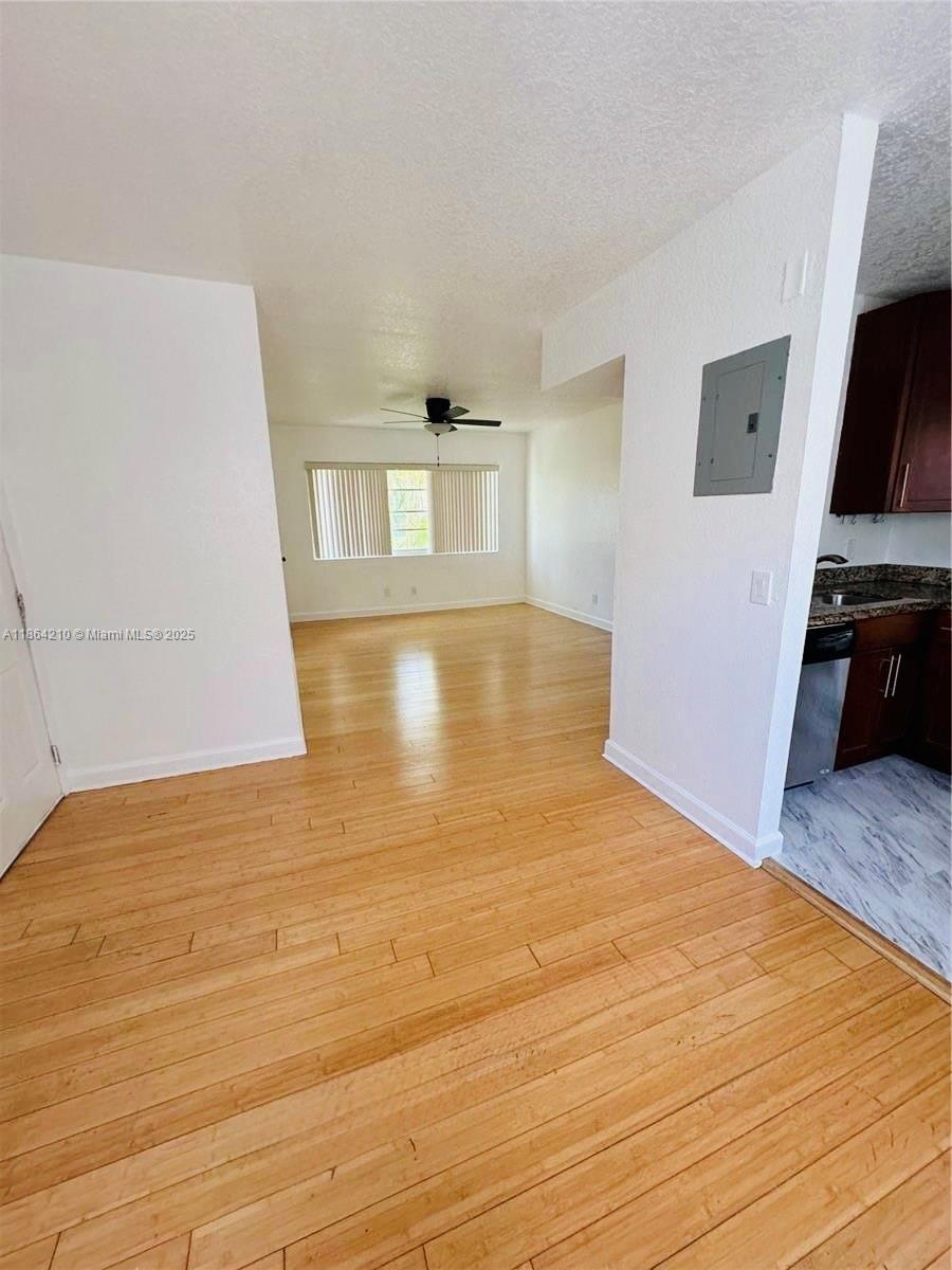 RITZ ROYAL PALM CONDO - Residential Lease