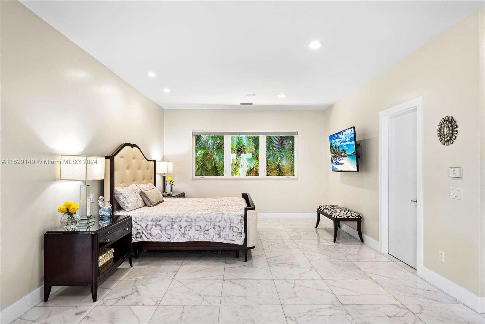 CORAL GROVES - Residential