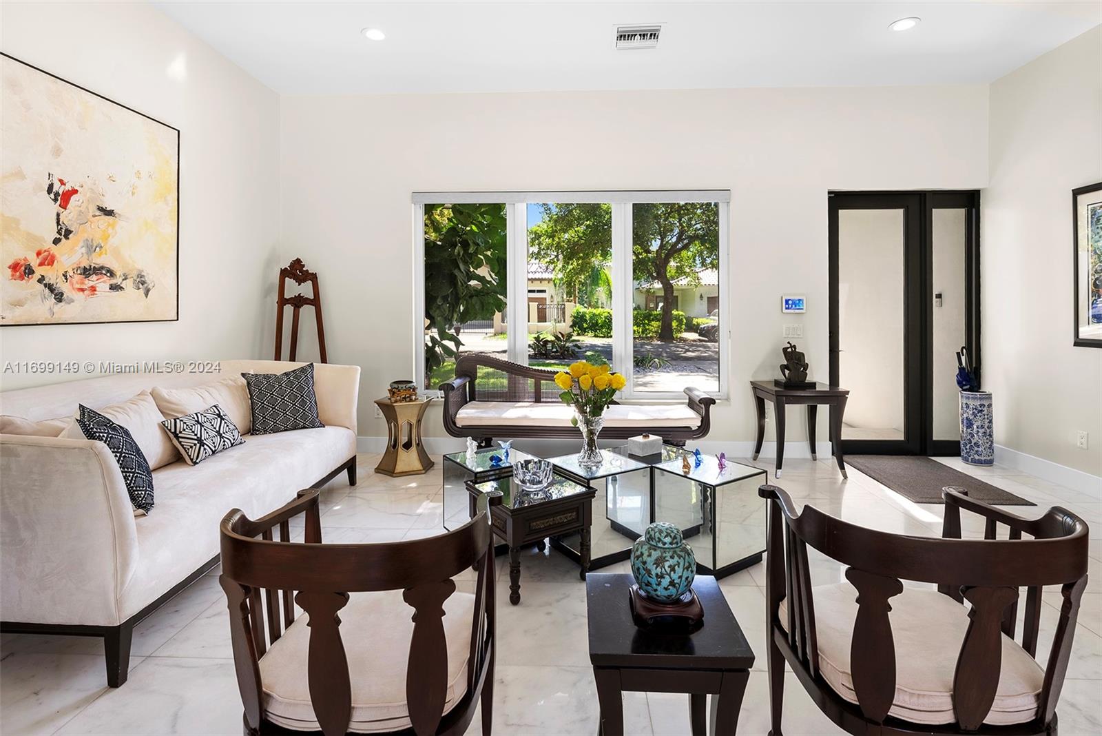 CORAL GROVES - Residential