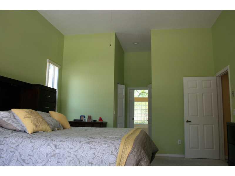 STONERIDGE LAKE ESTATES P - Residential