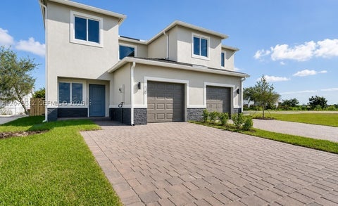 Photo of 847 SE 18th St, Homestead, FL 33034 (MLS # A12076512)