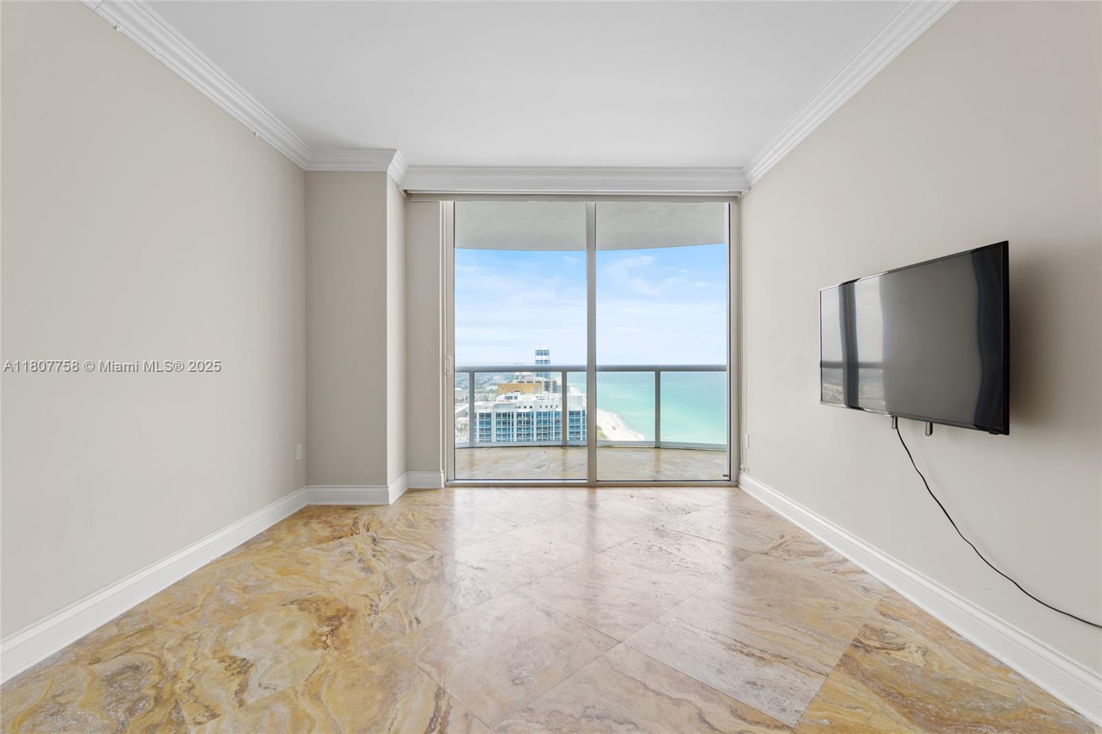 AKOYA CONDO - Residential Lease