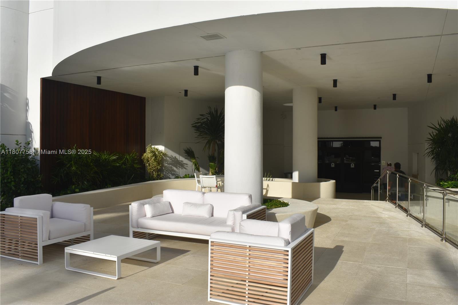 AKOYA CONDO - Residential Lease