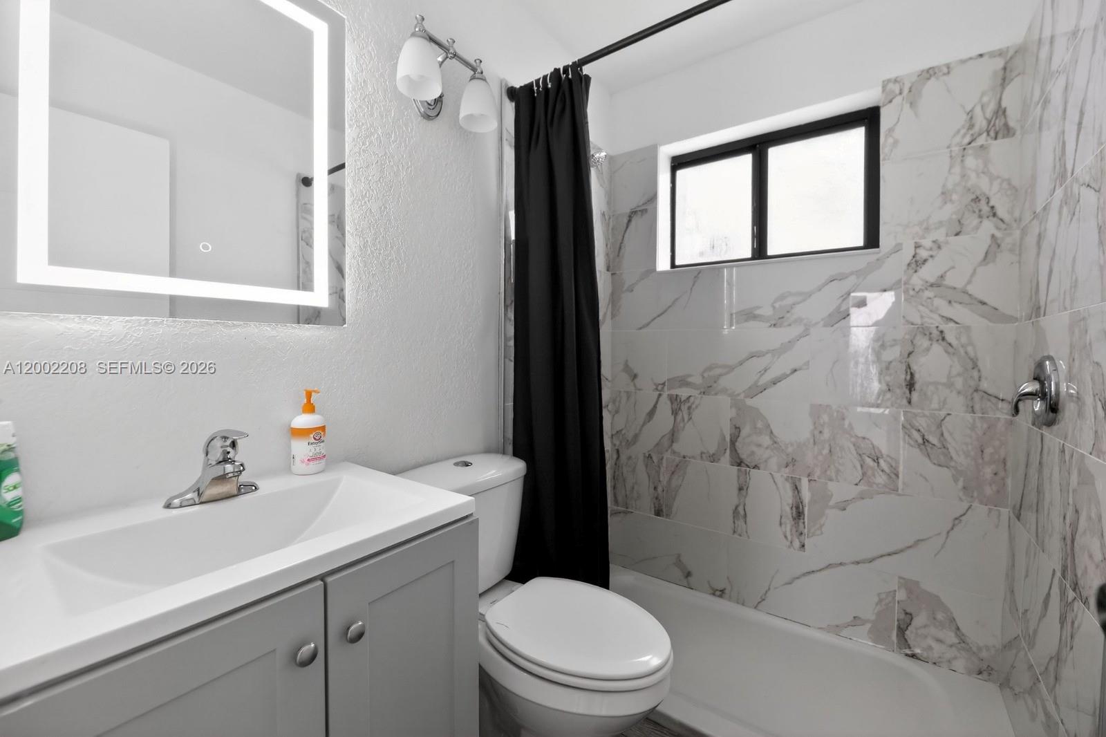 LAUDERDALE HOMESITES FIRS - Residential Lease