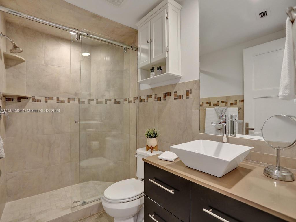 100 HIDDEN BAY CONDO - Residential