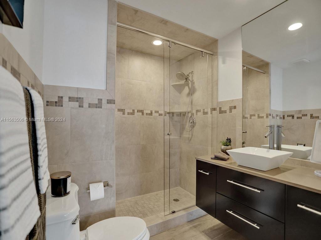 100 HIDDEN BAY CONDO - Residential