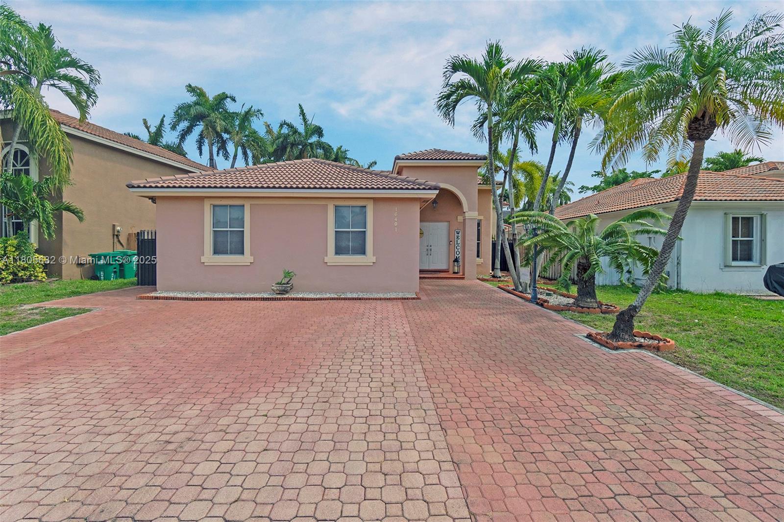 Property for Sale at 16401 Sw 94th St, Miami, Broward County, Florida - Bedrooms: 3 
Bathrooms: 2  - $630,000