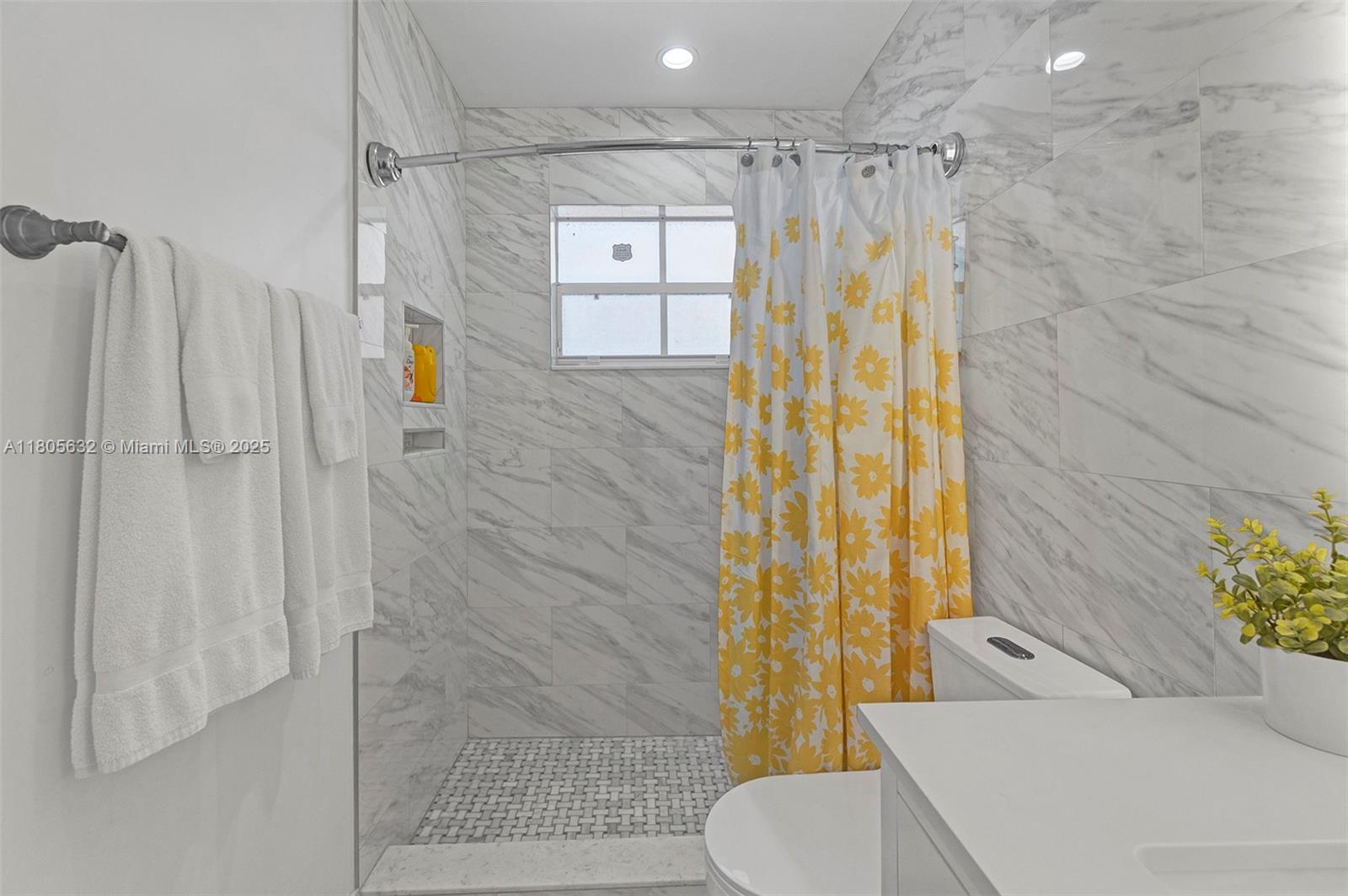 FOREST LAKES HOMES - Residential