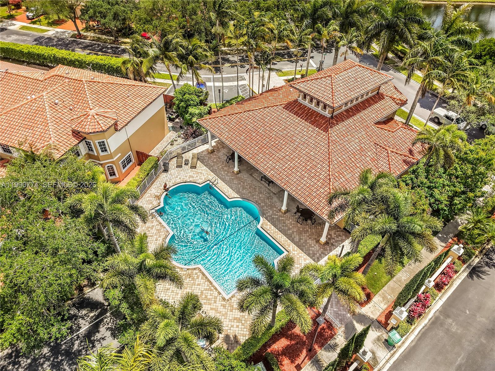 BELLAGIO AT VIZCAYA - Residential