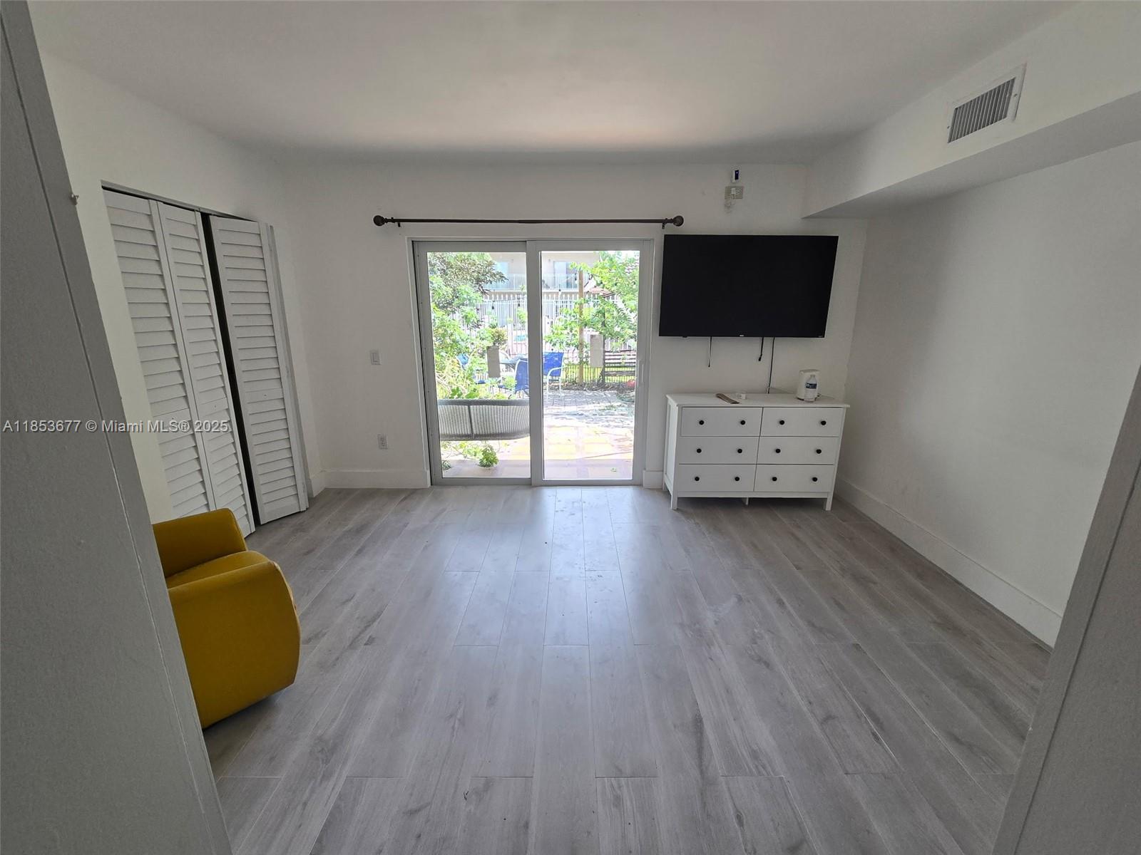 FOUNTAIN PK VILLAGE HOMES - Residential Lease