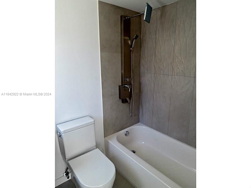 551/557 MICHIGAN CONDO - Residential