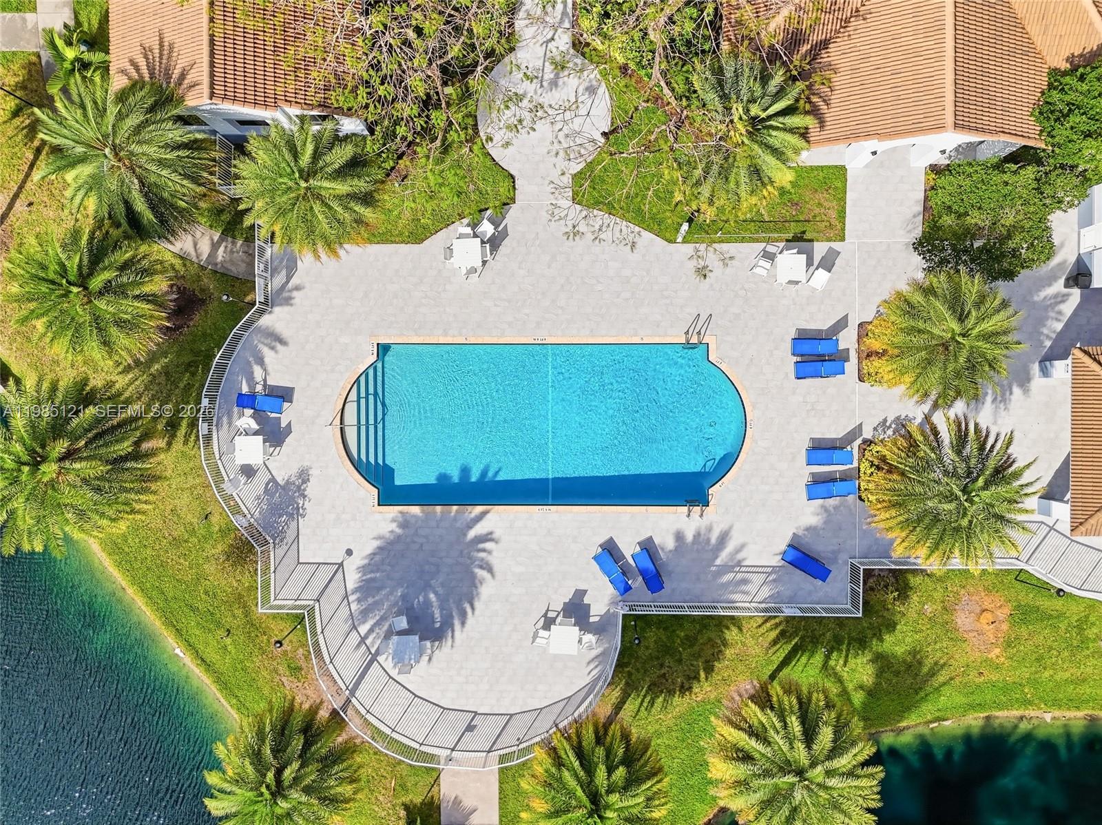 ROYAL GRAND CONDO - Residential