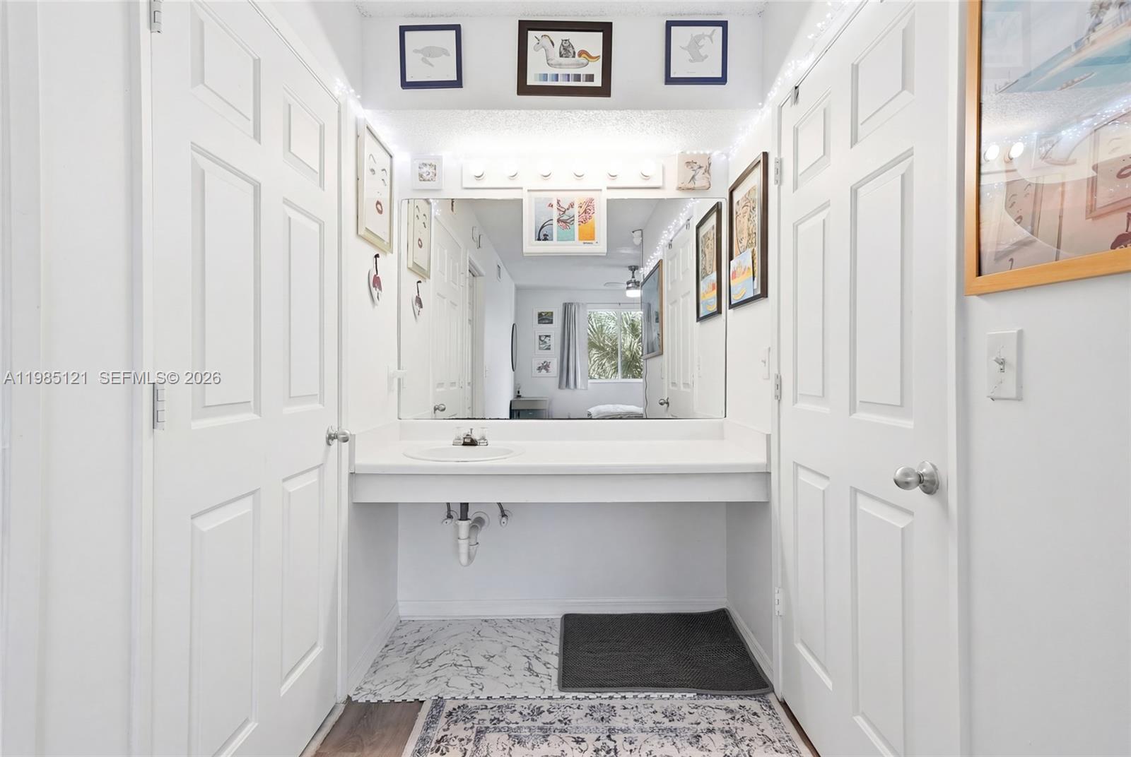 ROYAL GRAND CONDO - Residential