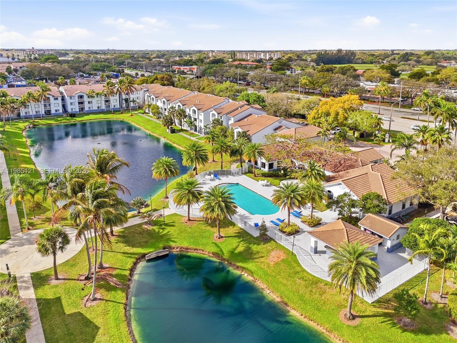 ROYAL GRAND CONDO - Residential