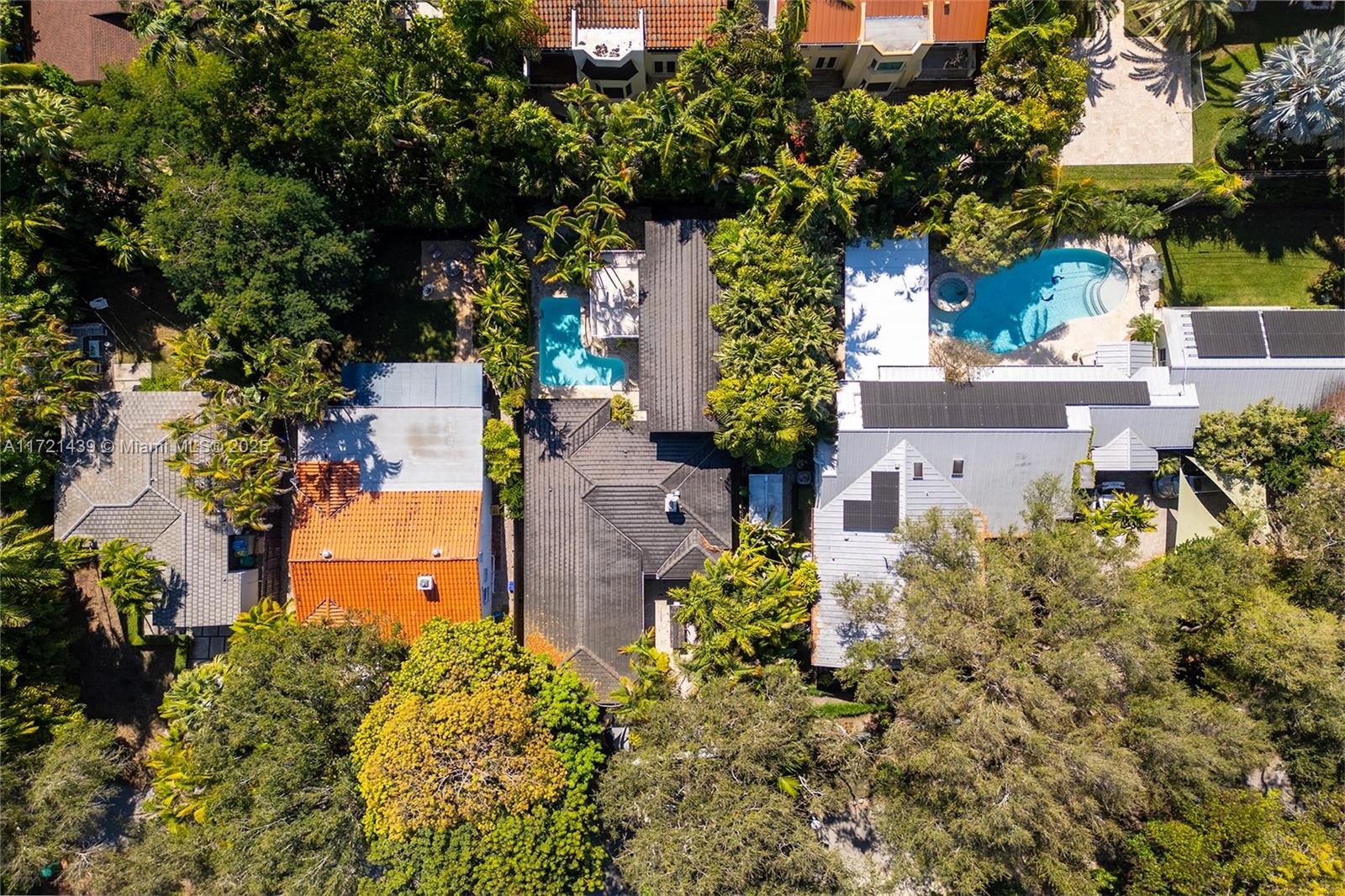 4160 Ventura Ave