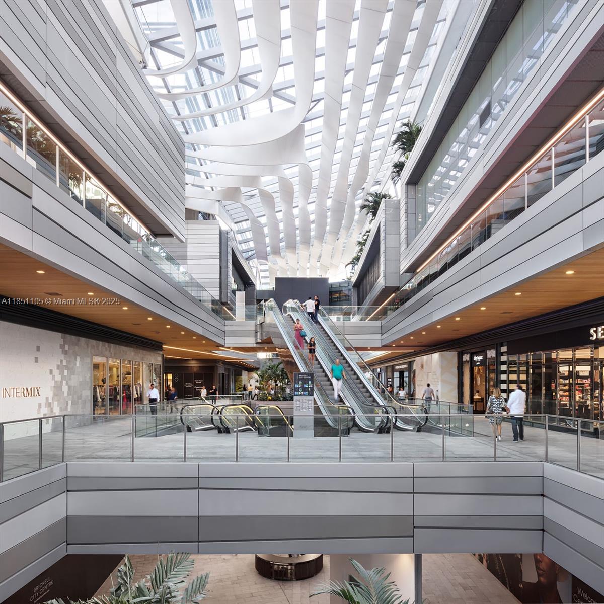 801 SMA DESIGNER SUITES C - Residential