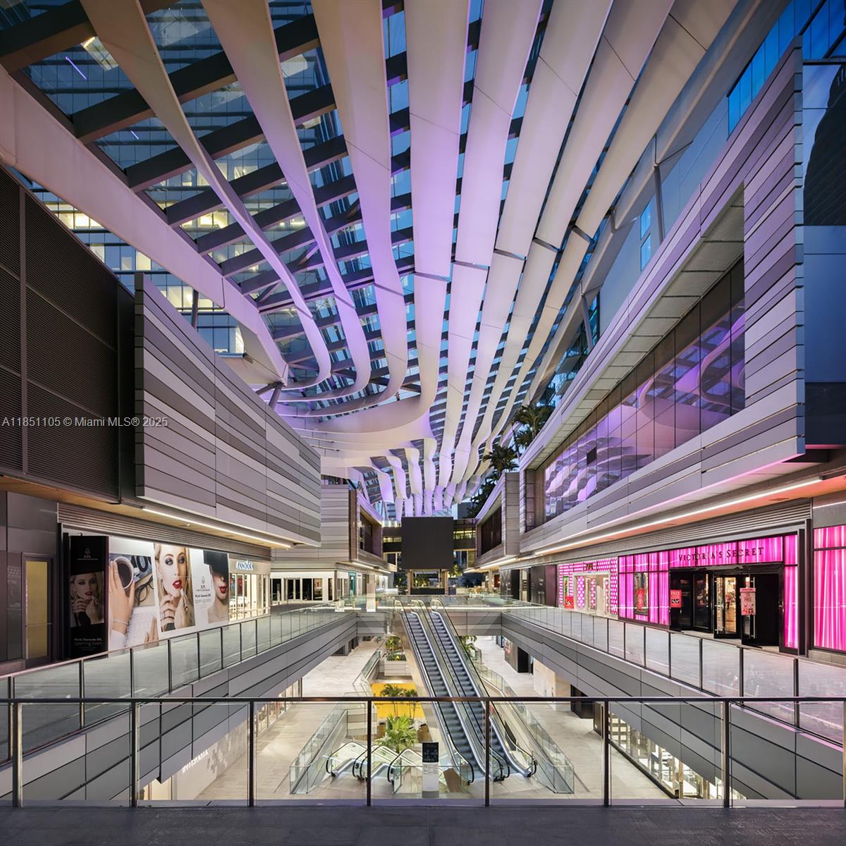 801 SMA DESIGNER SUITES C - Residential