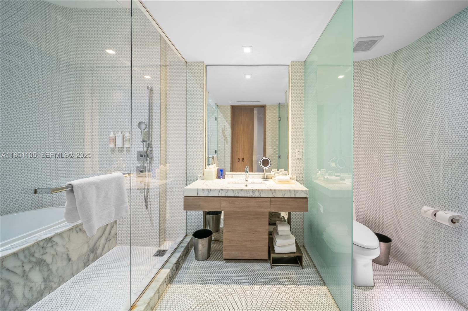 801 SMA DESIGNER SUITES C - Residential