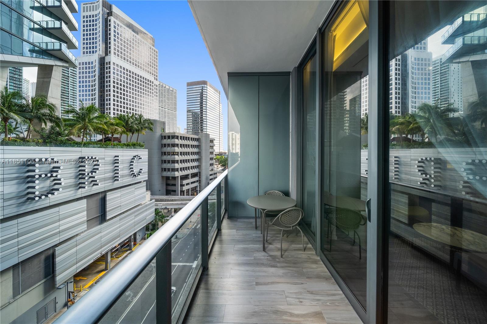 801 SMA DESIGNER SUITES C - Residential