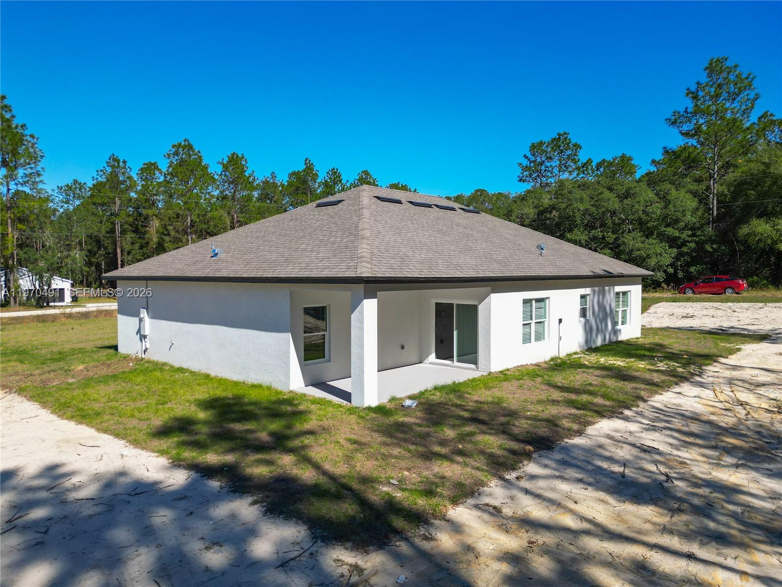 ROLLING HILLS - Residential