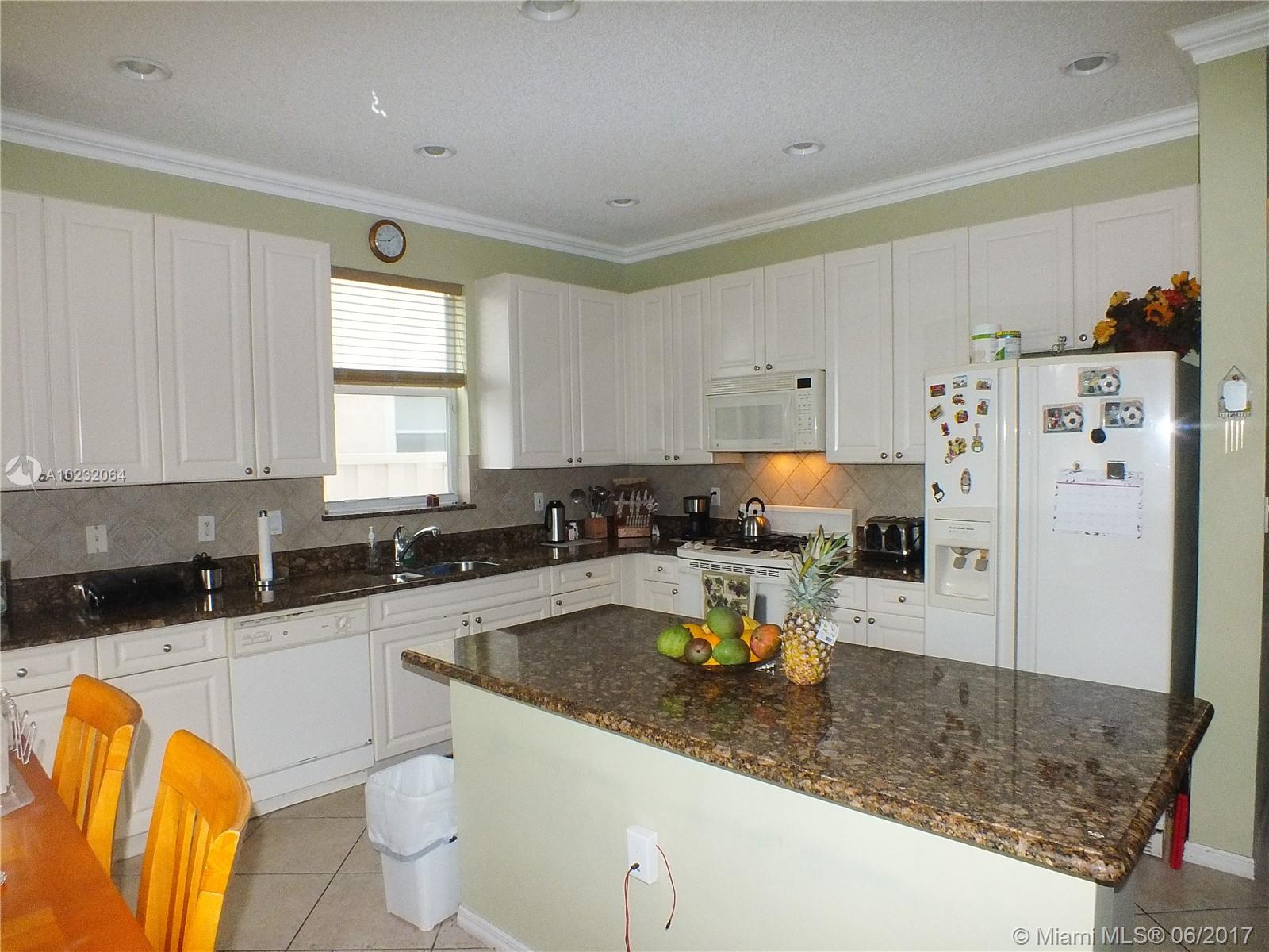 PEMBROKE FALLS PH 6 - Residential