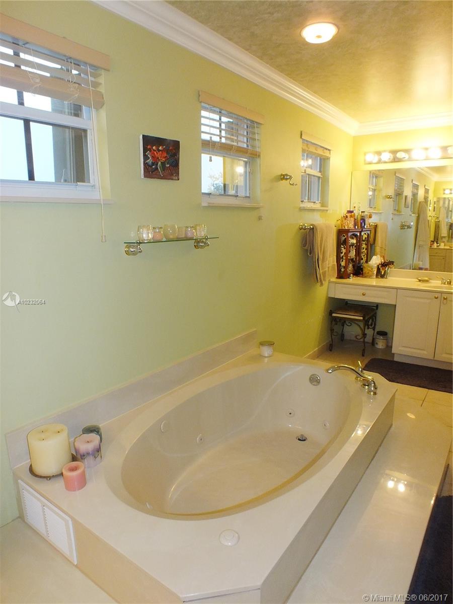 PEMBROKE FALLS PH 6 - Residential