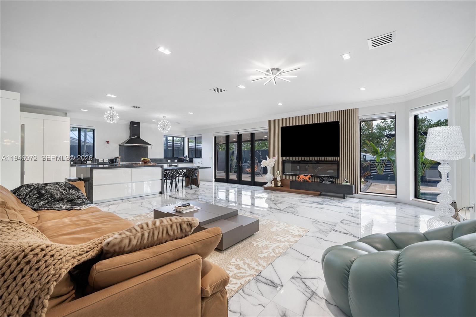 EASTERN SHORES - Residential