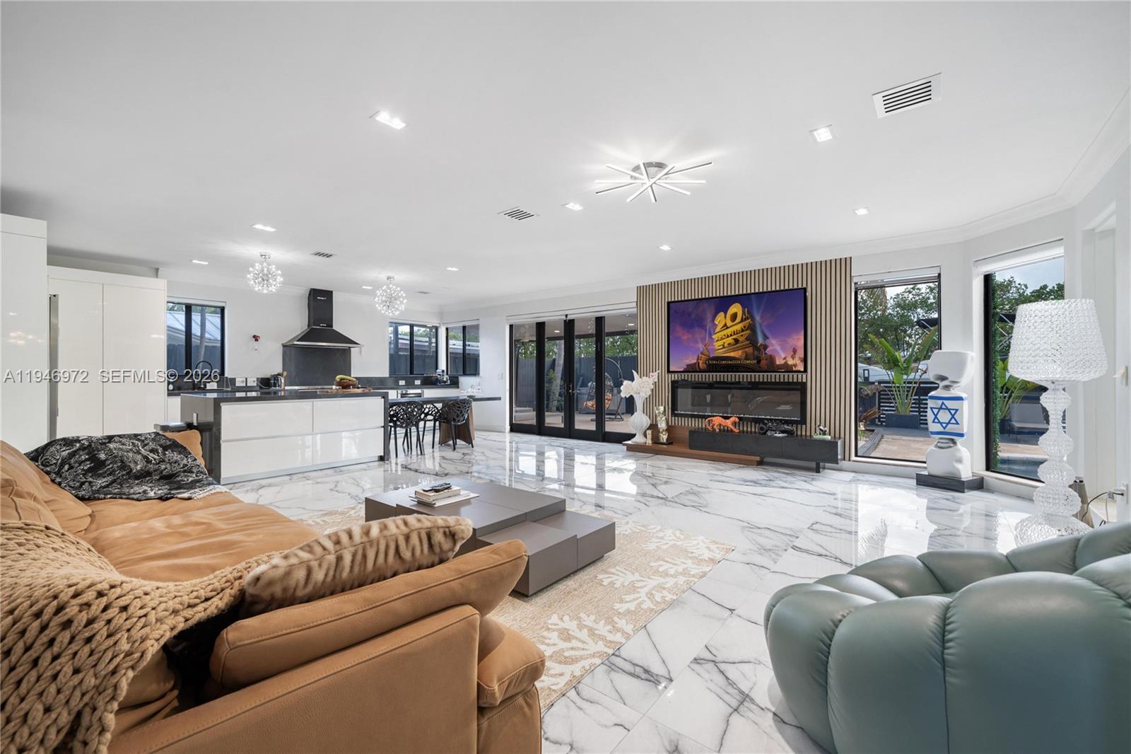 EASTERN SHORES - Residential