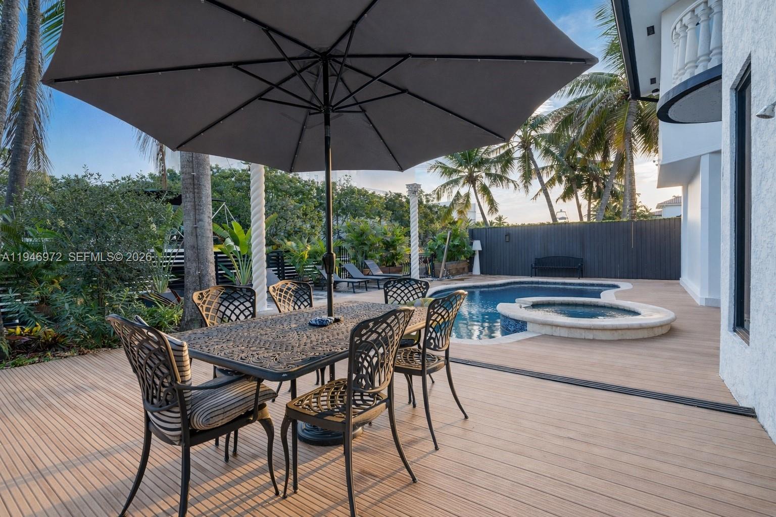 EASTERN SHORES - Residential