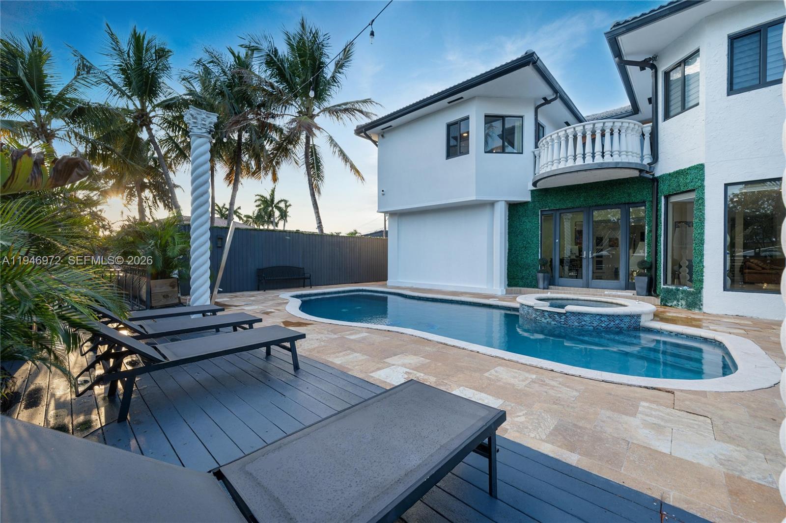 EASTERN SHORES - Residential