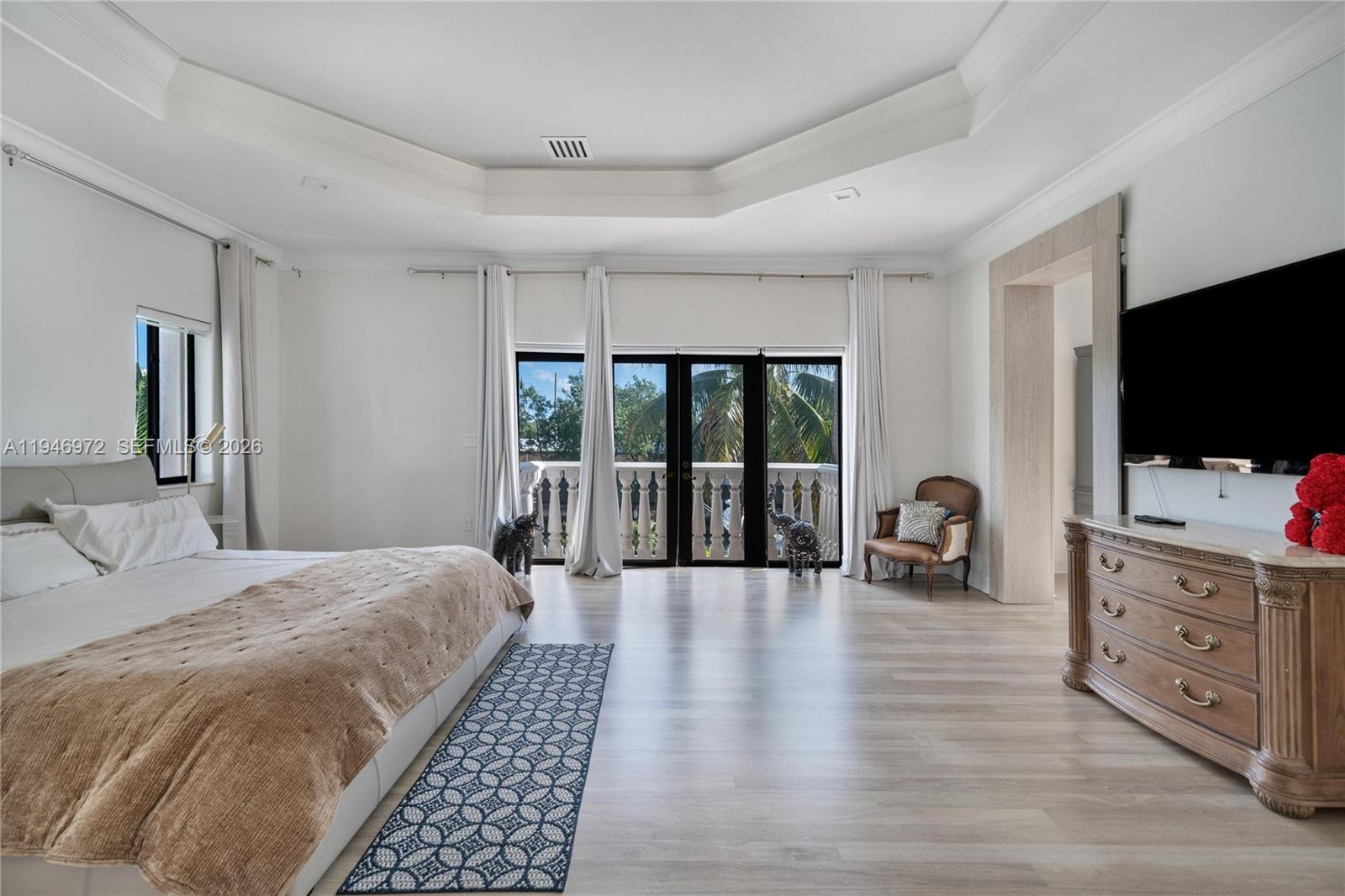 EASTERN SHORES - Residential