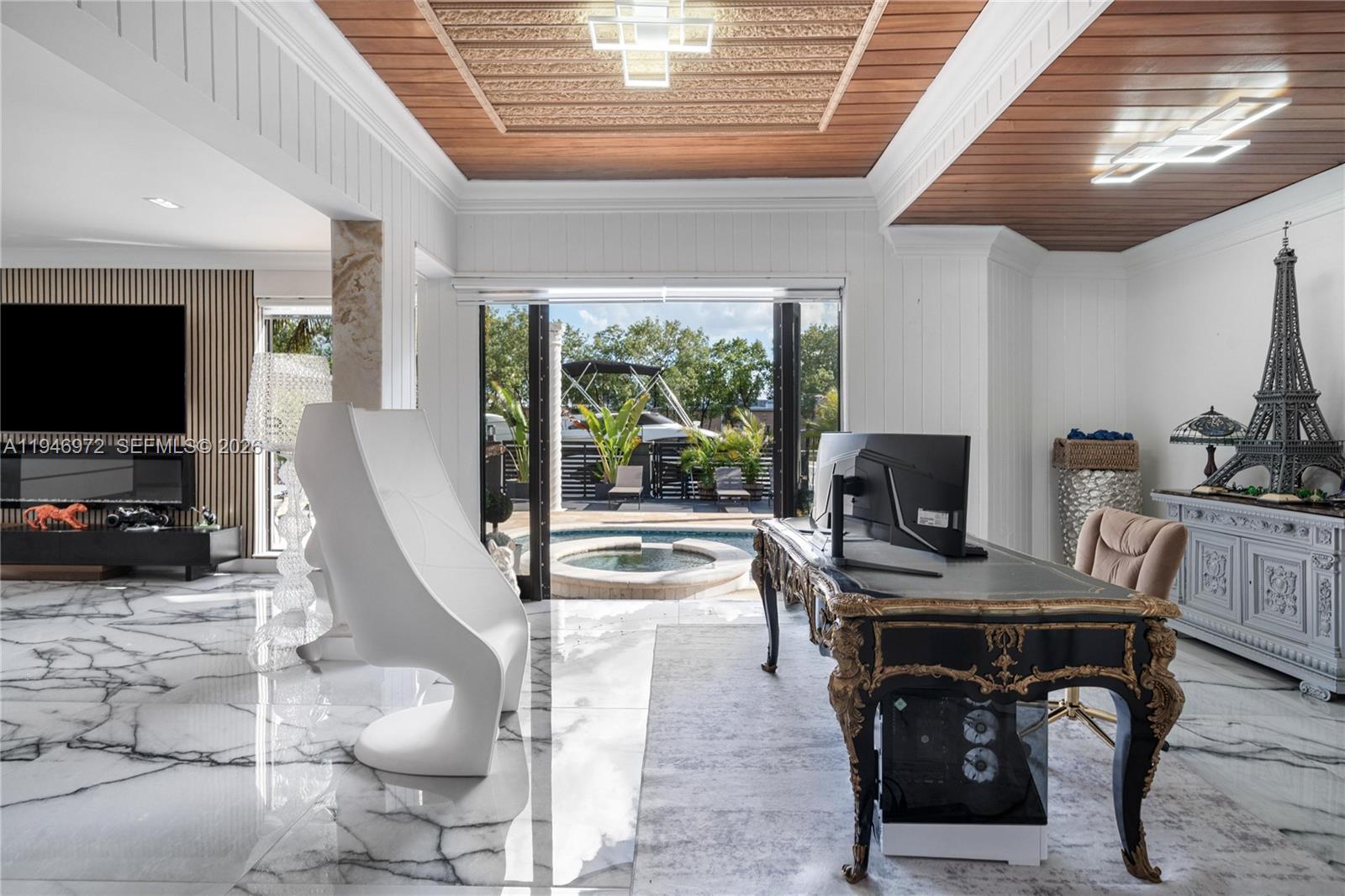 EASTERN SHORES - Residential