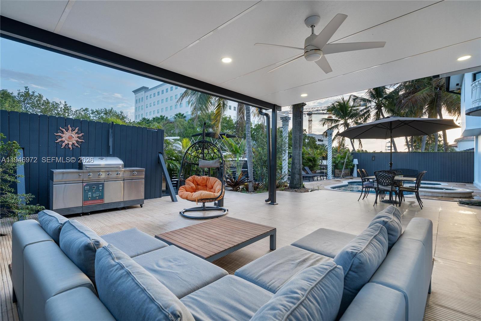 EASTERN SHORES - Residential