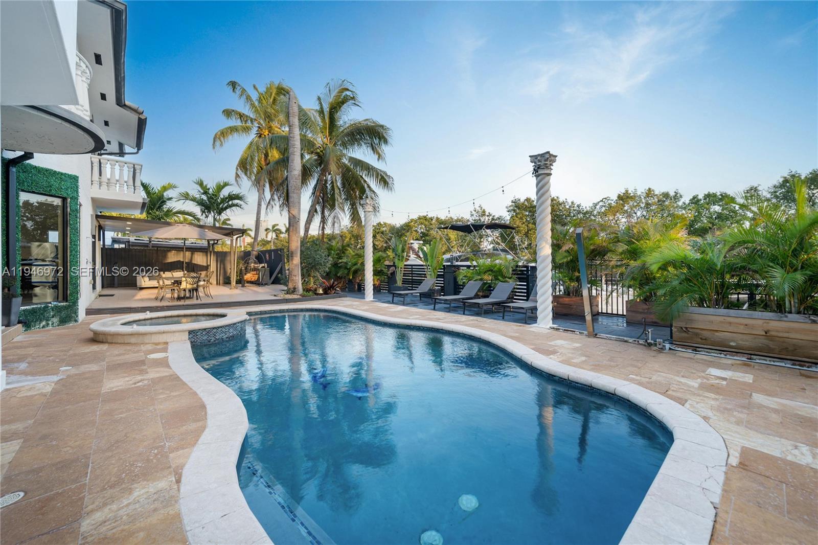 EASTERN SHORES - Residential