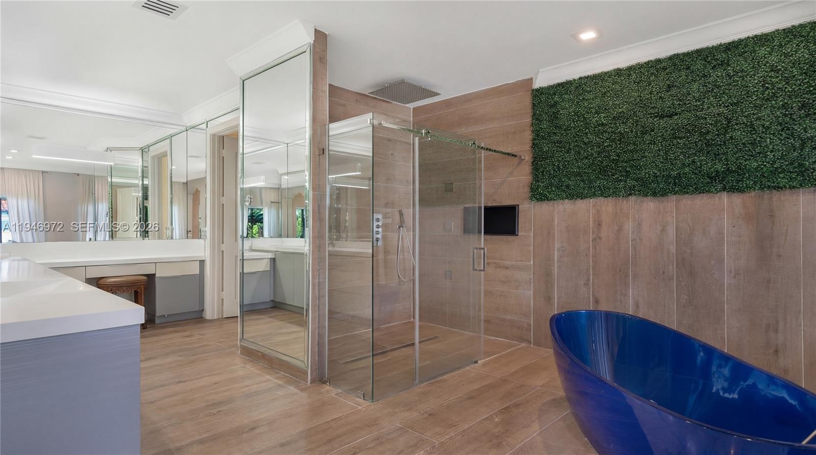 EASTERN SHORES - Residential