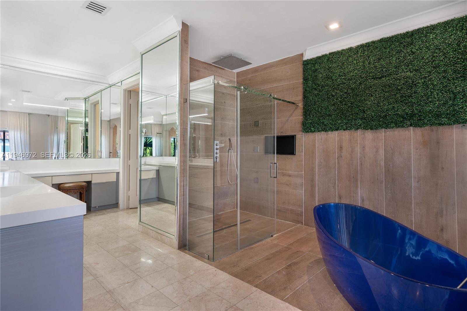 EASTERN SHORES - Residential