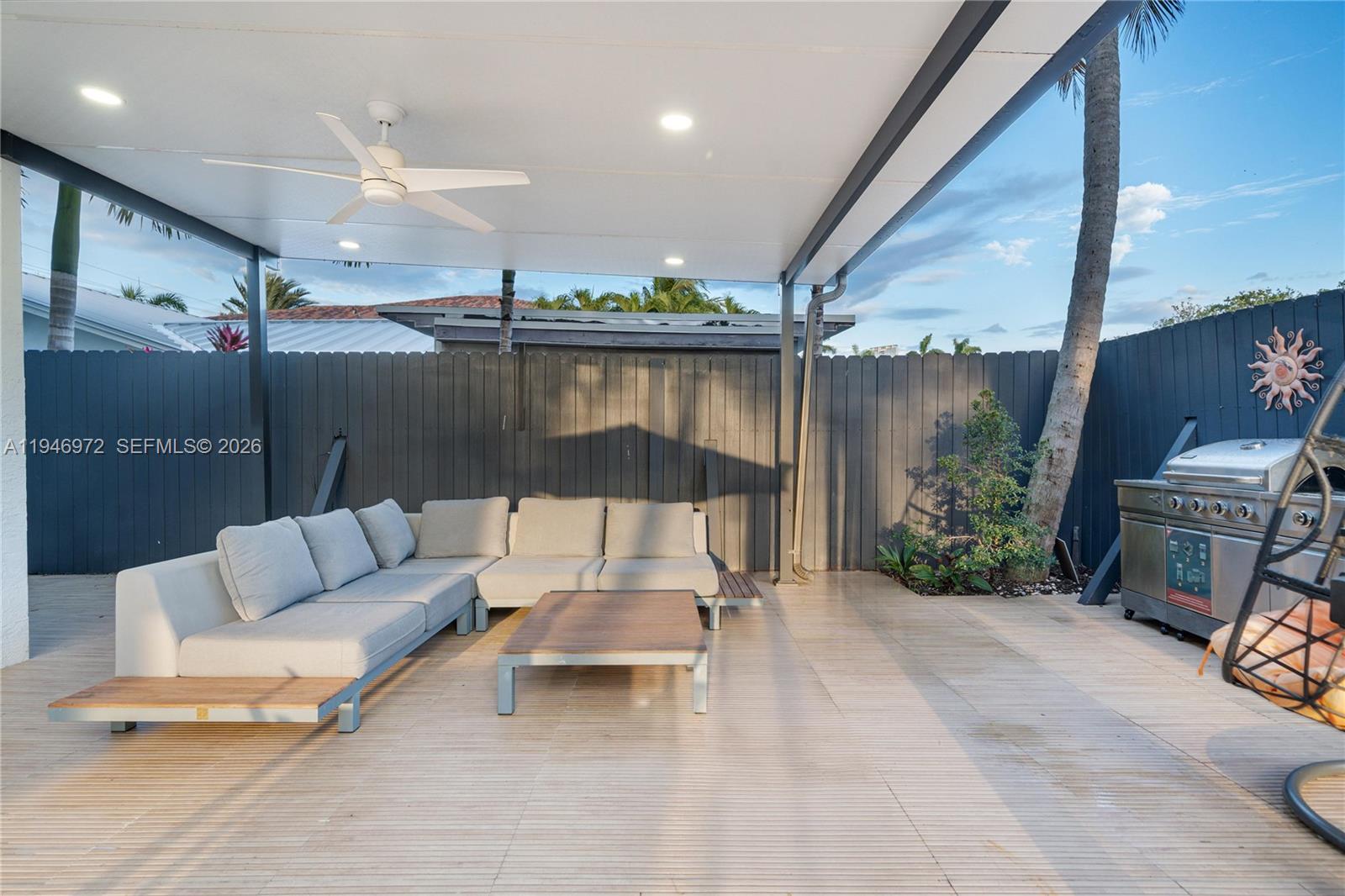 EASTERN SHORES - Residential