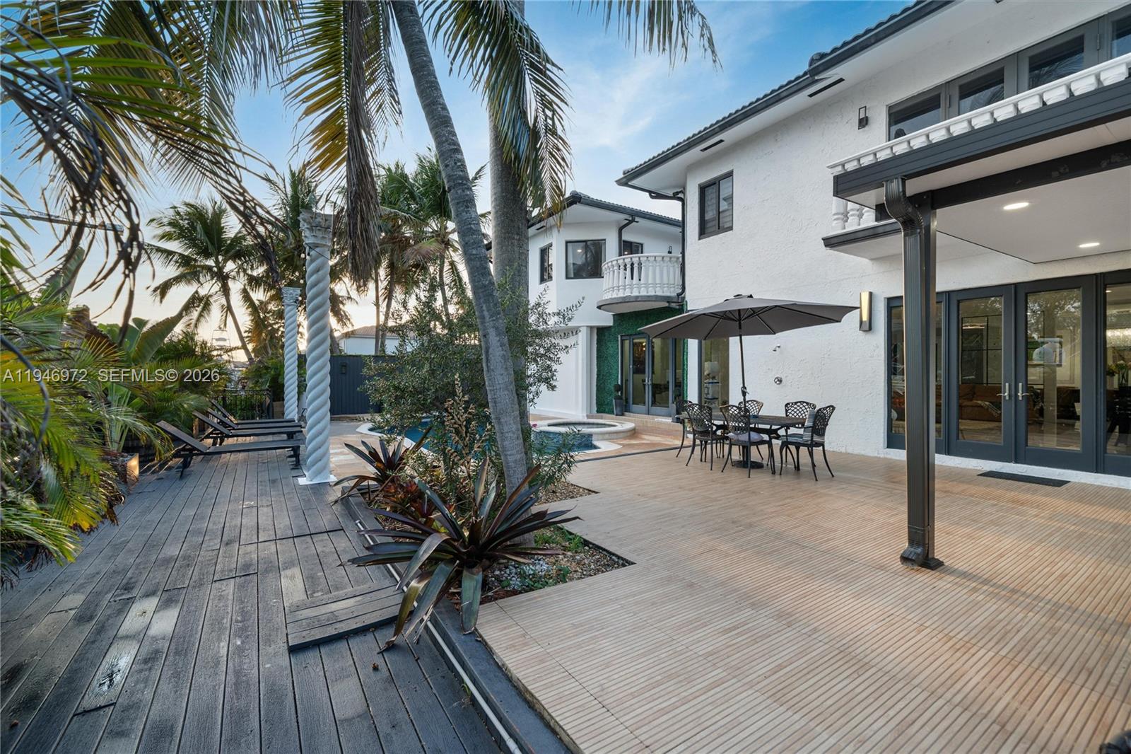 EASTERN SHORES - Residential