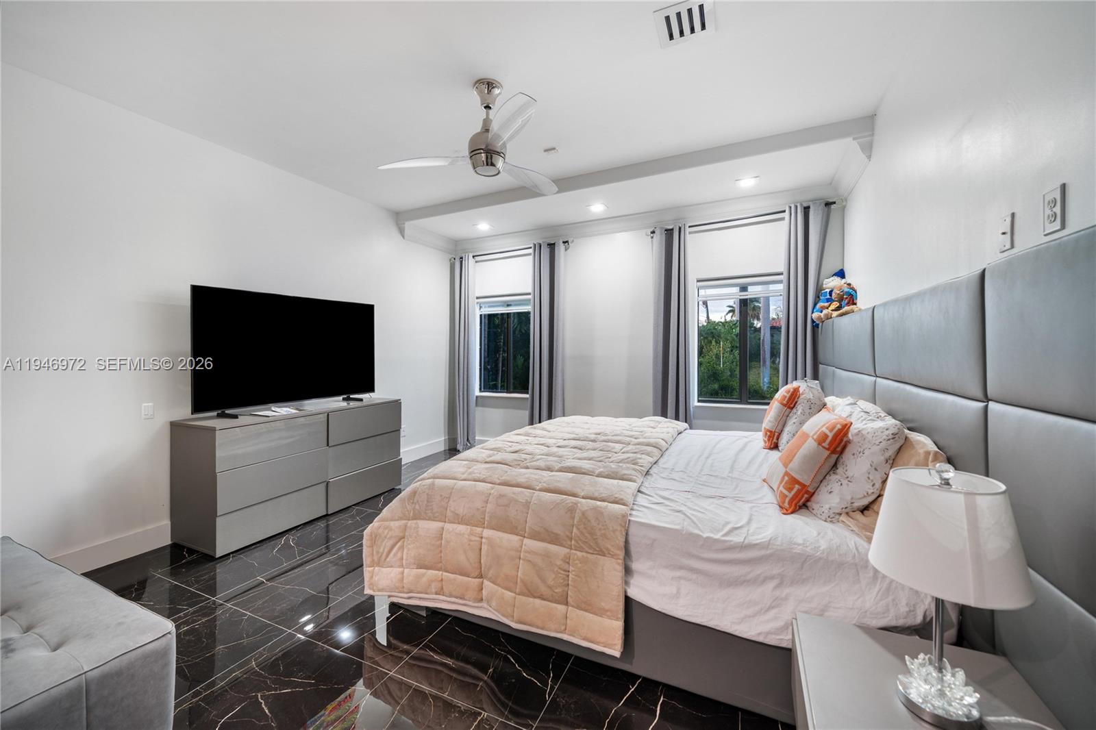 EASTERN SHORES - Residential