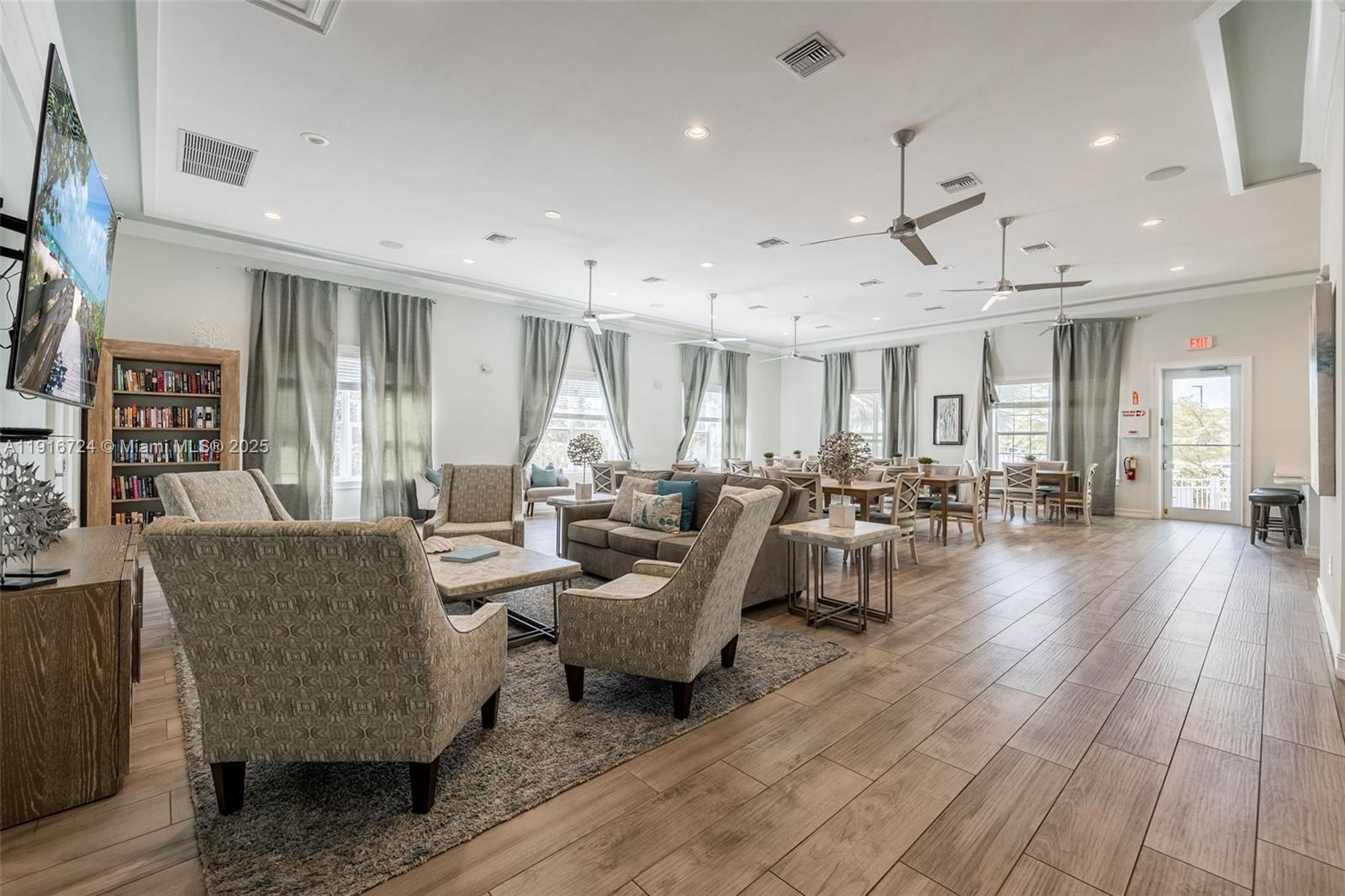 SEASONS AT BONITA - Residential