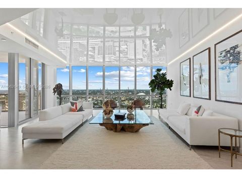 851 NE 1st Ave PH5212 Miami FL 33132