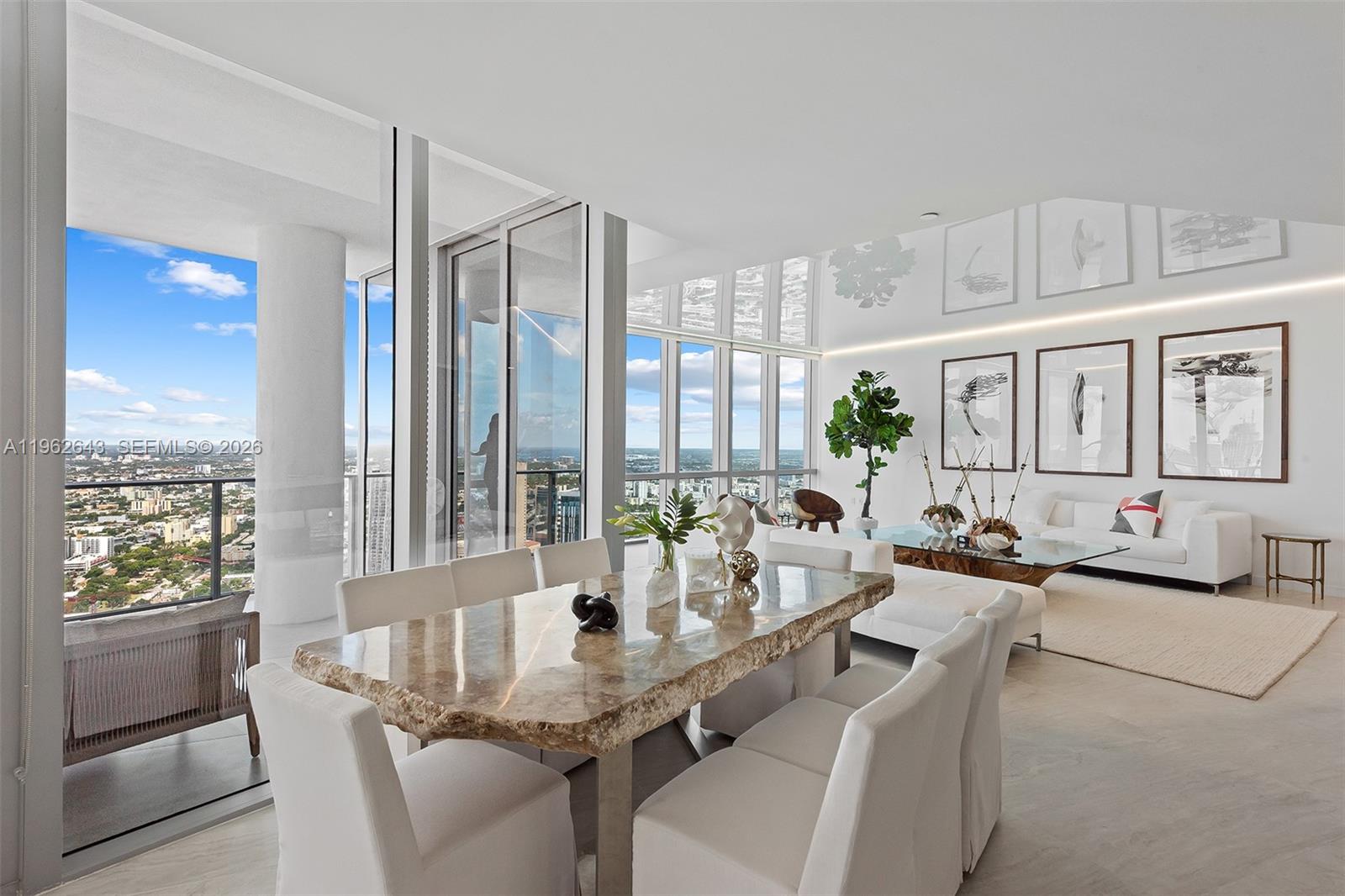 851 NE 1st Ave PH5212