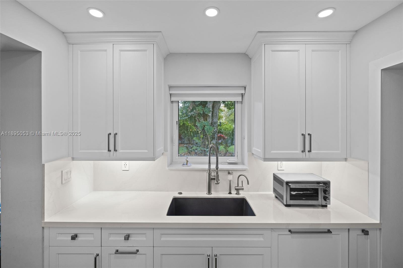 DUNNINGS MIAMI SHORES EXT - Residential Lease