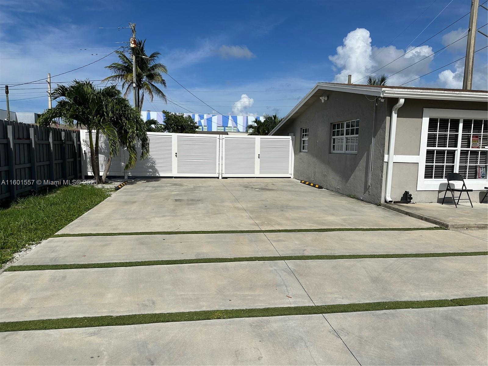 IVES ESTATES SEC 4 - Residential