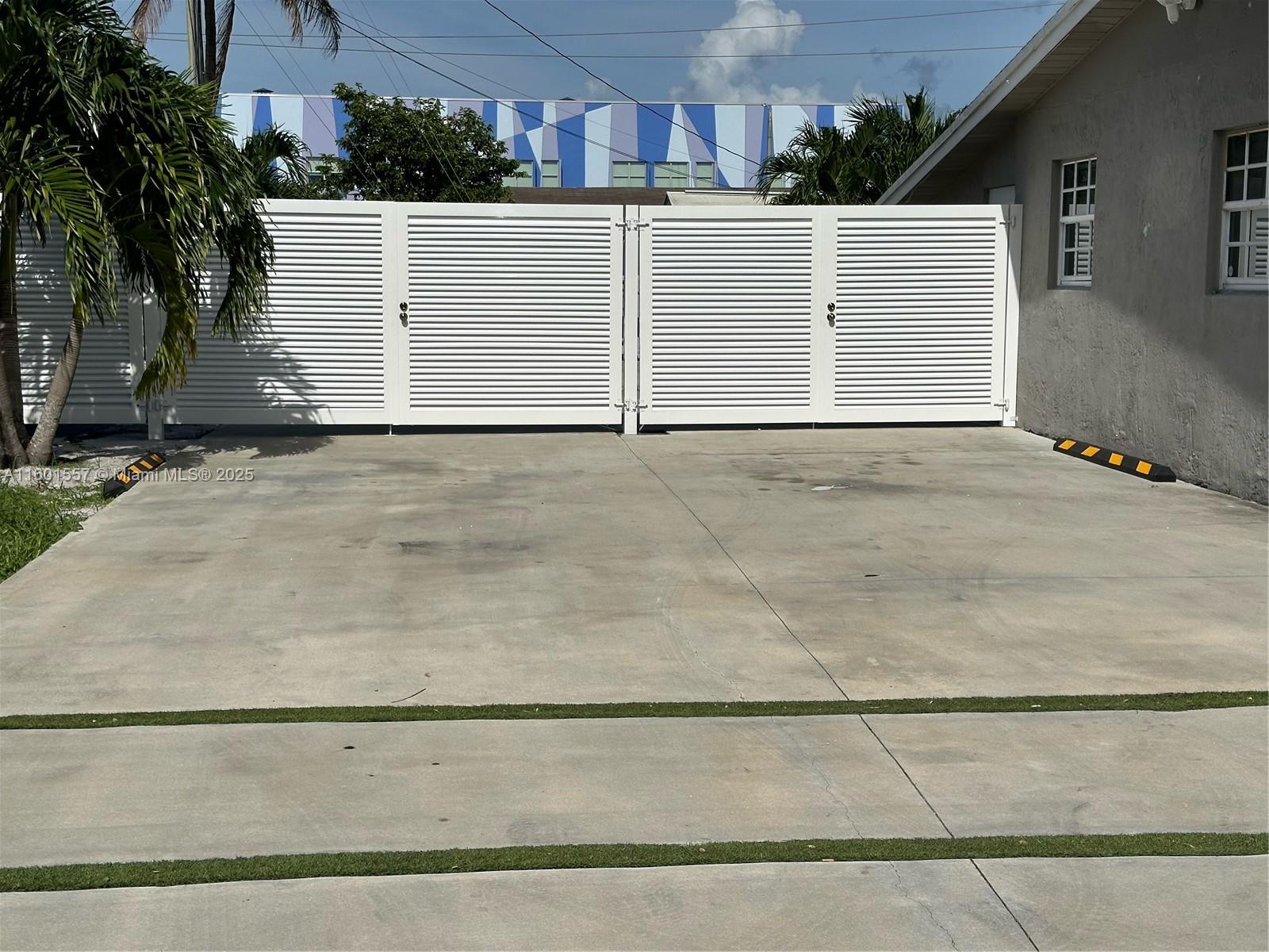 IVES ESTATES SEC 4 - Residential