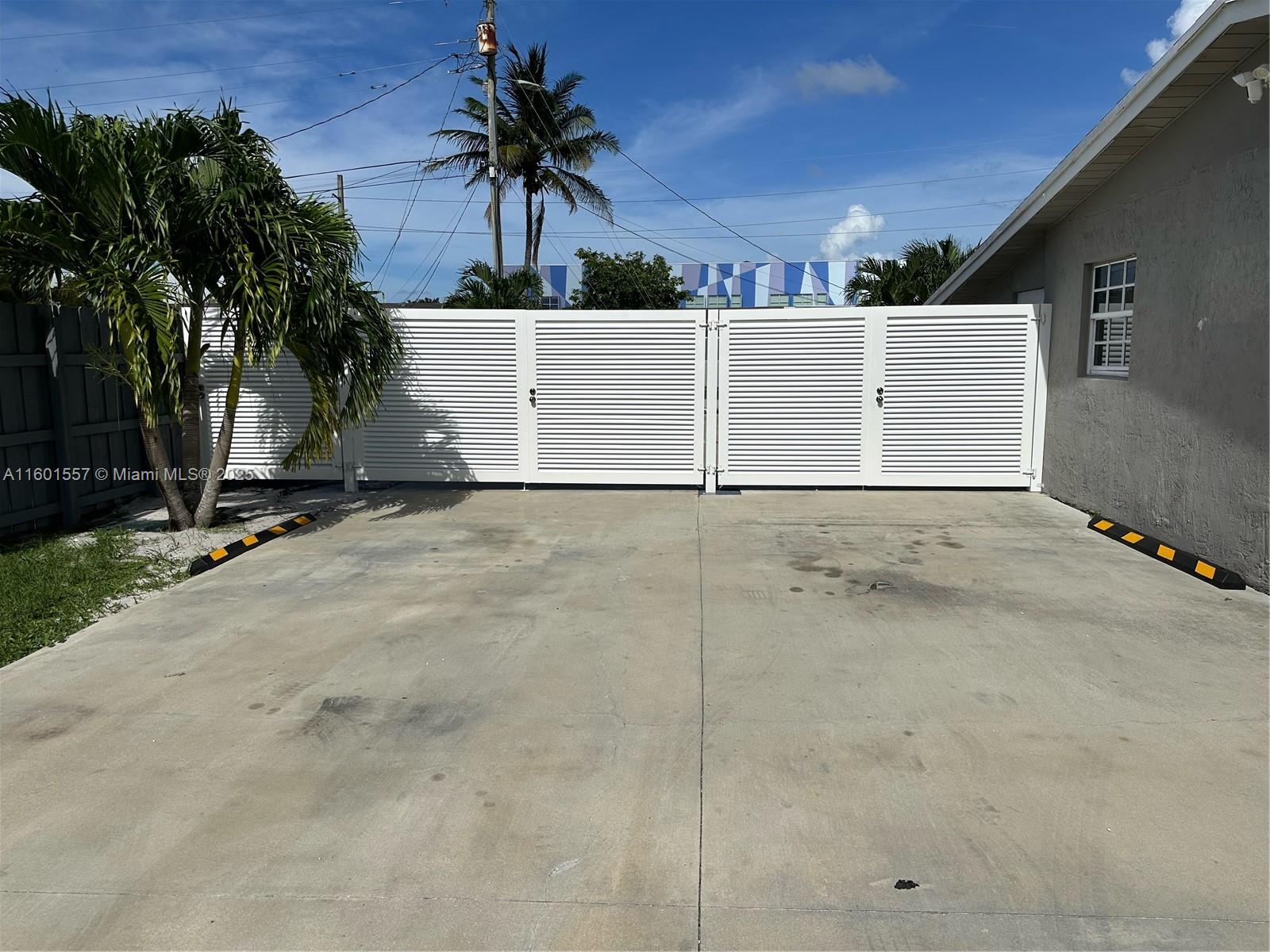 IVES ESTATES SEC 4 - Residential