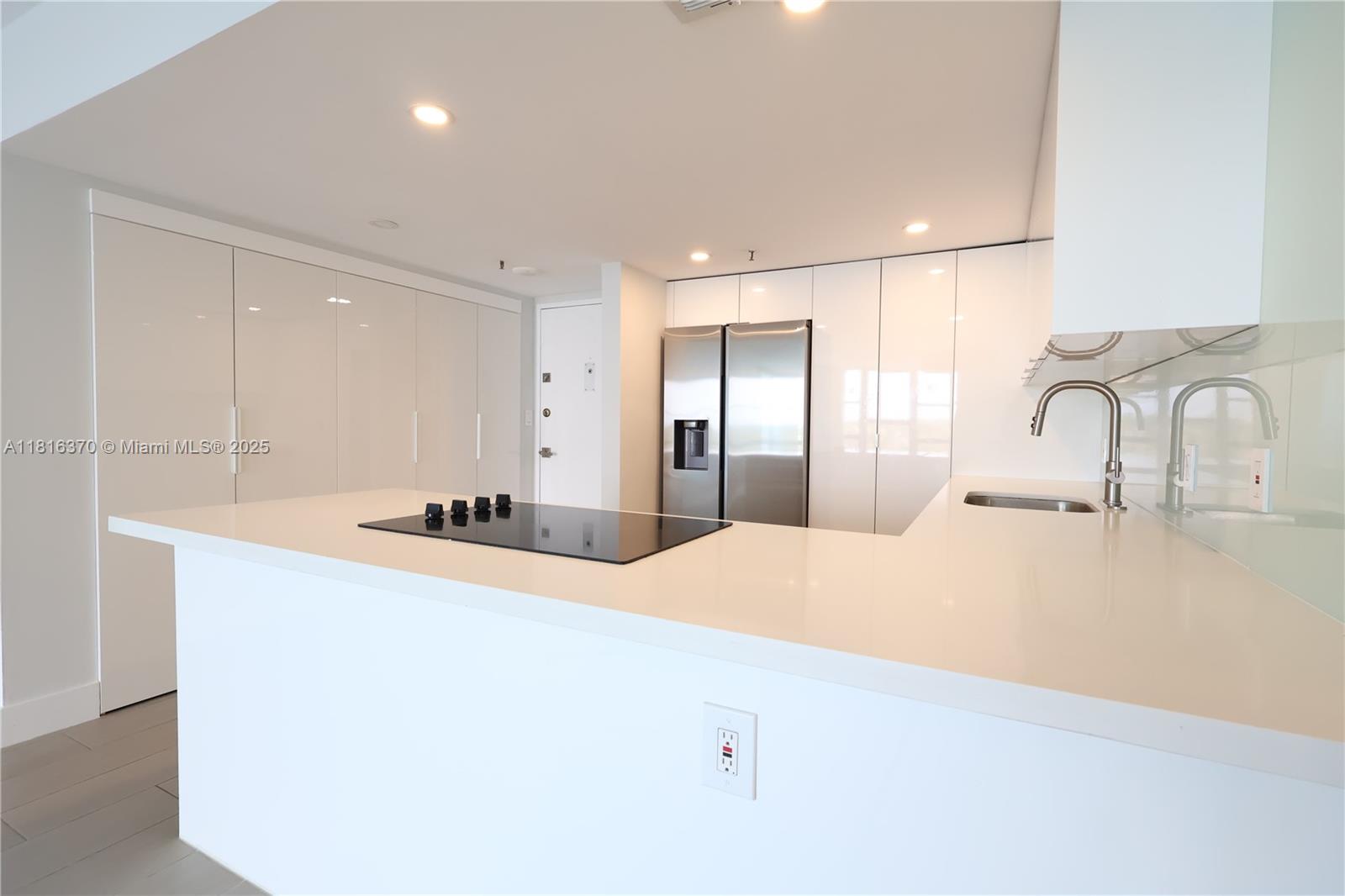20515 E Country Club Dr 543