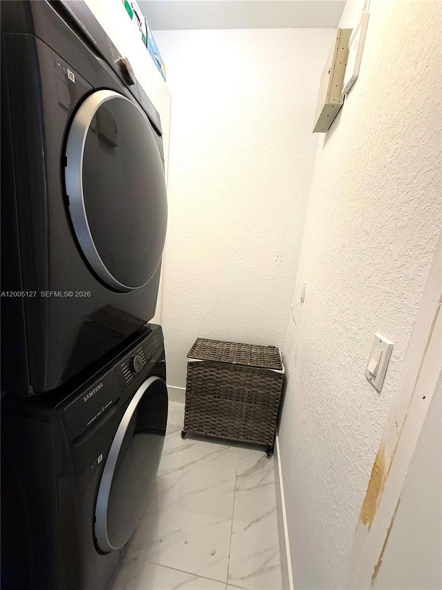 FLORENCE AT CRYSTAL LAKES - Residential Lease