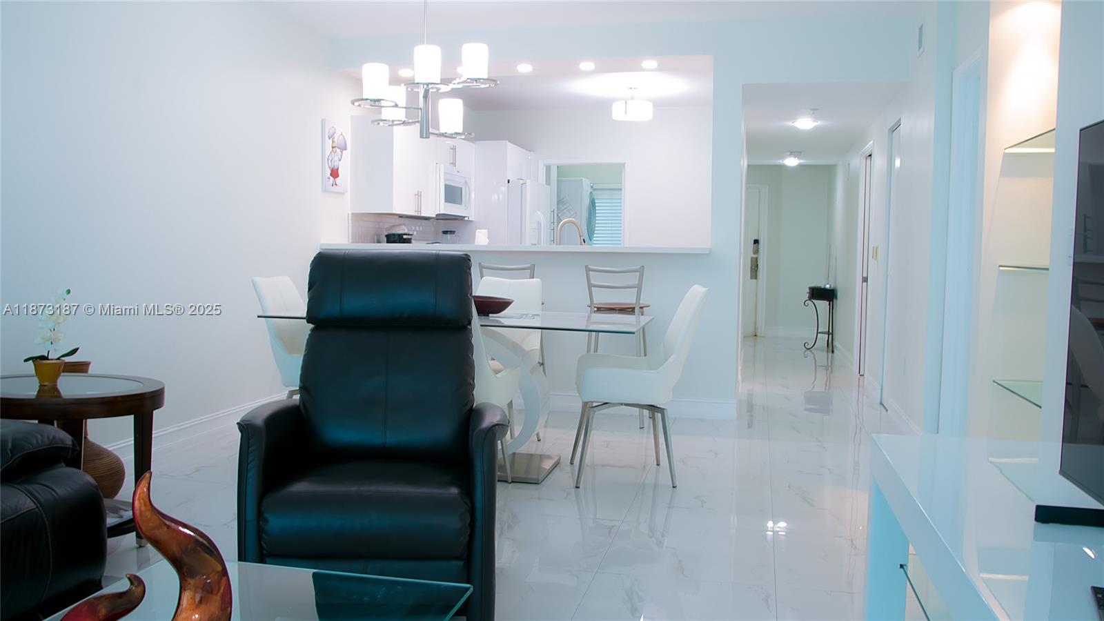 MARINA BAY CLUB CONDO HOT - Residential Lease